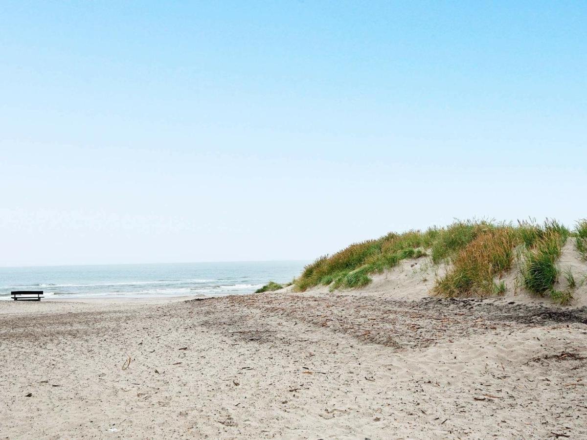 Two-Bedroom Holiday Home In Henne 7 Henne Strand Extérieur photo
