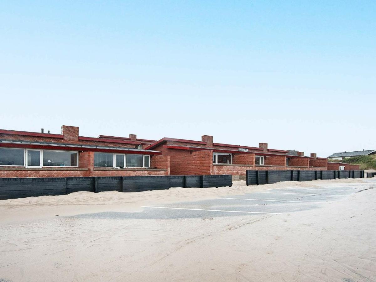 Two-Bedroom Holiday Home In Henne 7 Henne Strand Extérieur photo